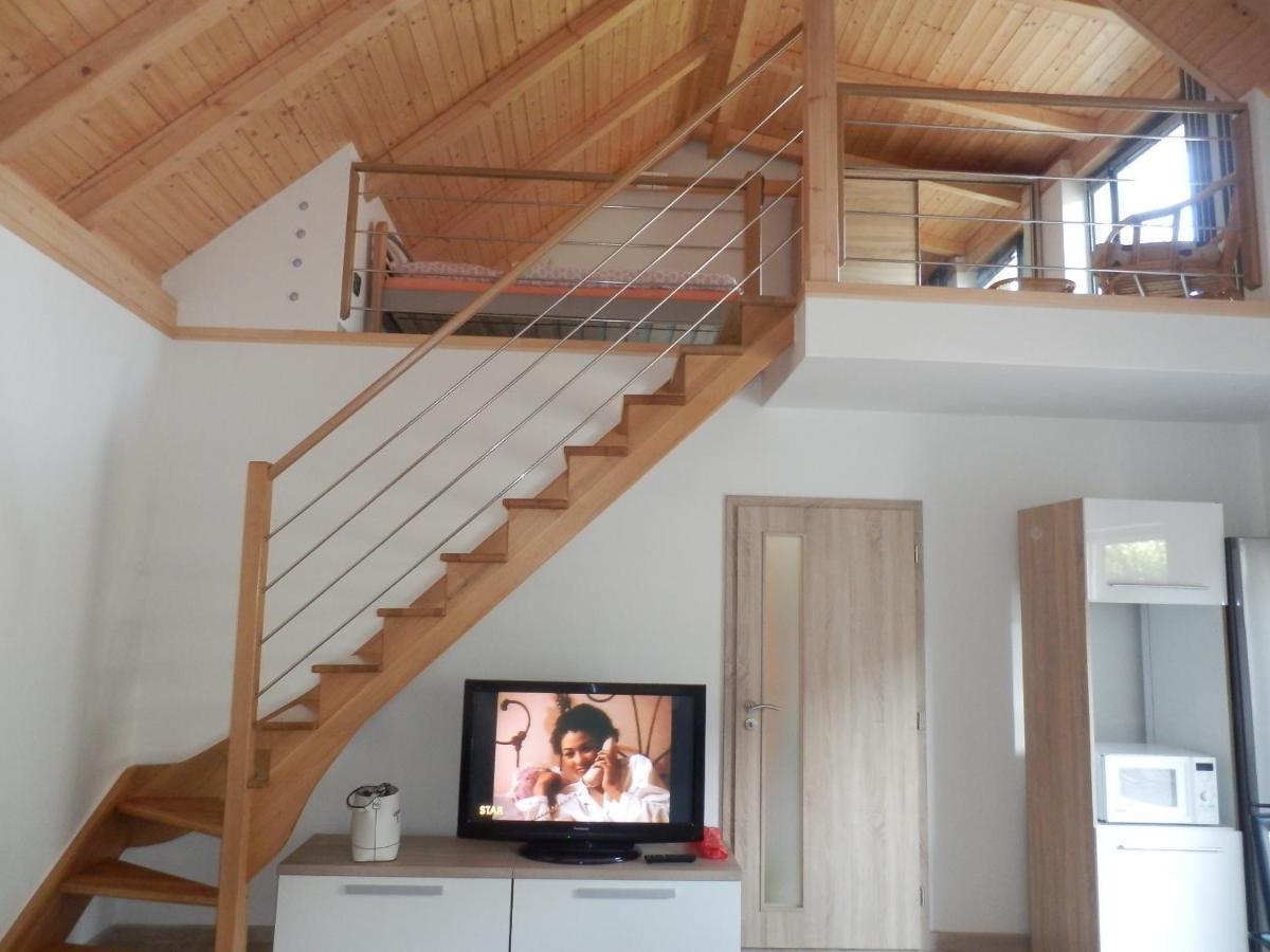 Apartman Jana Kunovice Екстериор снимка