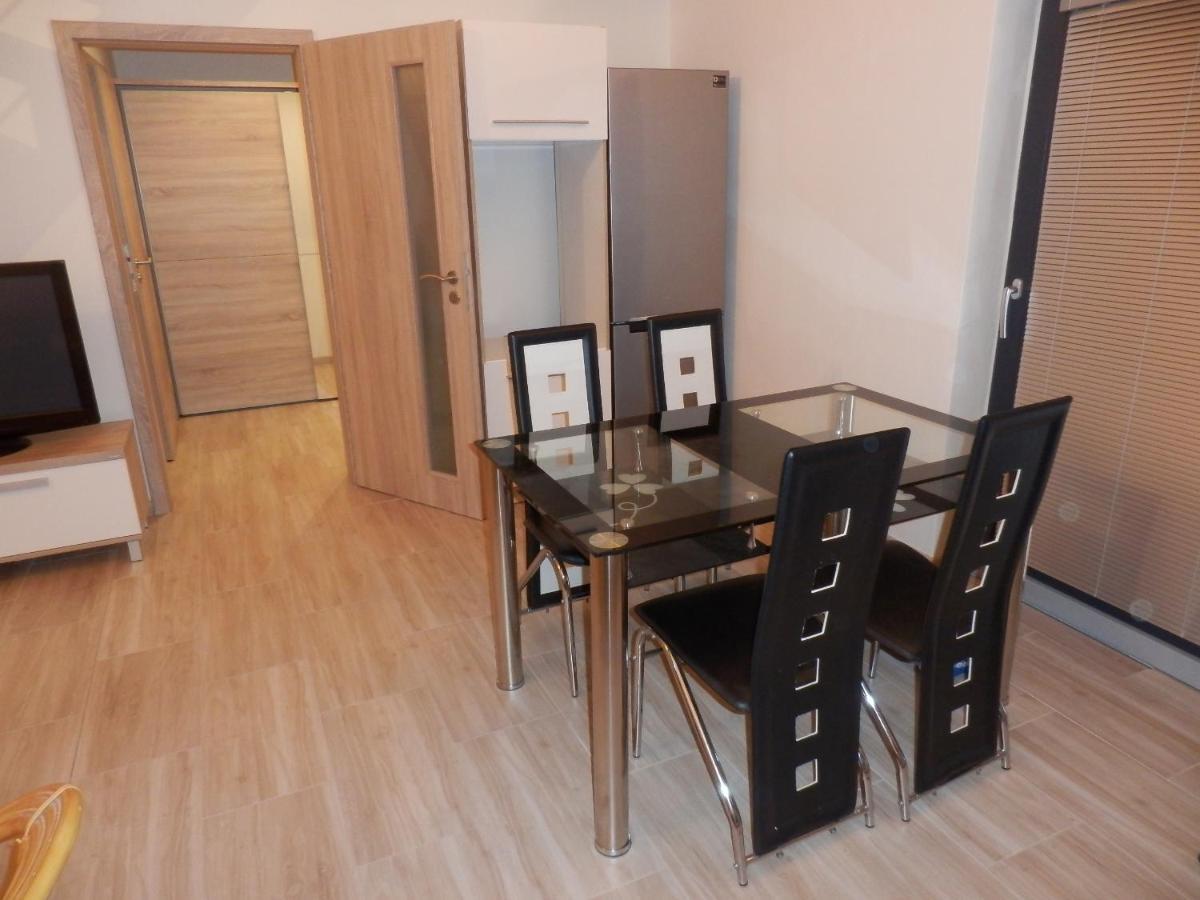 Apartman Jana Kunovice Екстериор снимка